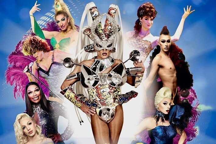 Täuschungsmanöver - Travestie de Luxe